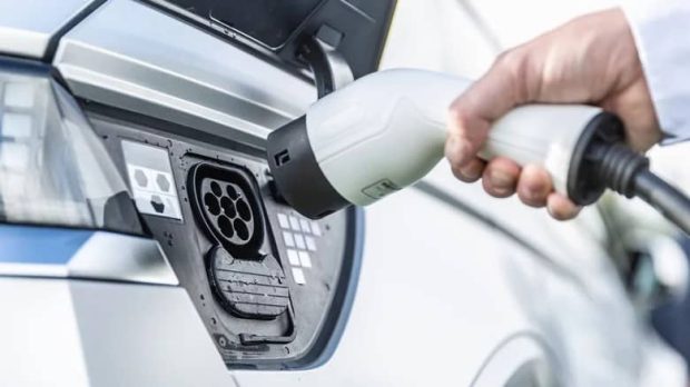 زیرساخت شارژ خودروی برقی