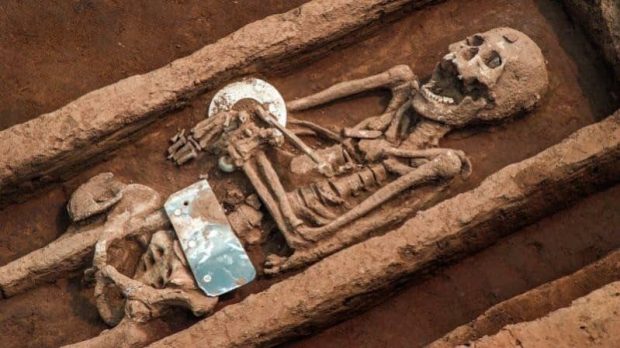 قبرستان ۵ هزار ساله غول ها در چین