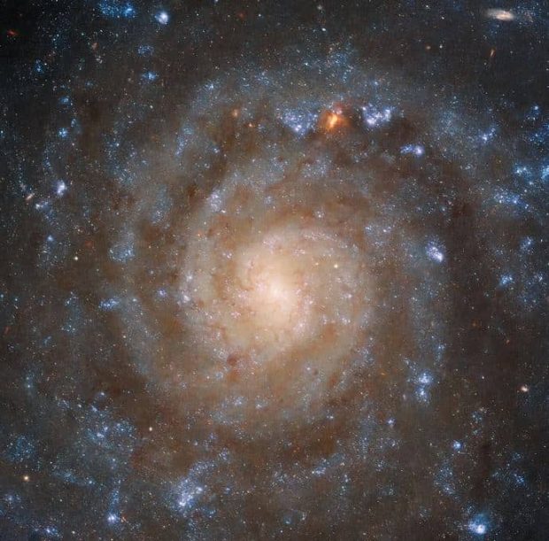 تلسکوپ هابل کهکشان مارپیچی
