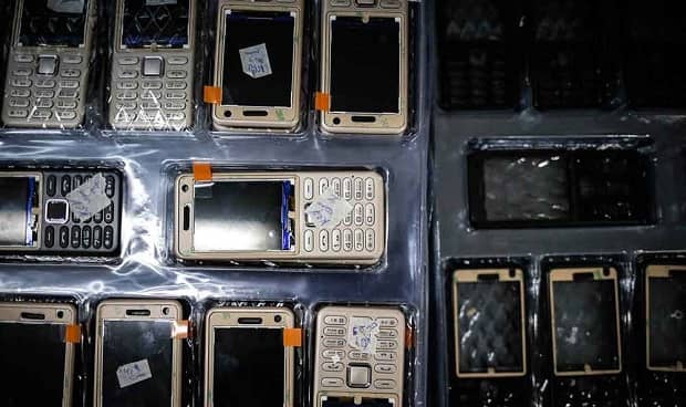 گزارشی تکان‌دهنده از تولید گوشی تقلبی در ایران