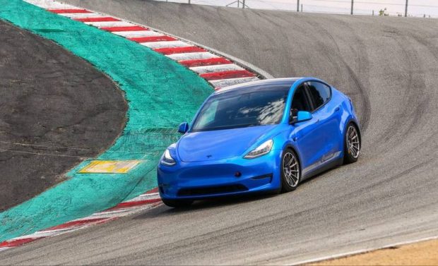 خودروهای برقی Tesla و حالت مسابقه ای