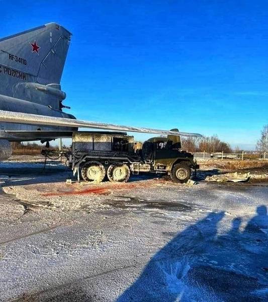 اشیاء ناشناس پرنده در روسیه - حمله به پایگاه هوایی روسیه توسط پهپاد