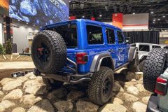 خودرو شاسی بلند Jeep Wrangle 20th Edition