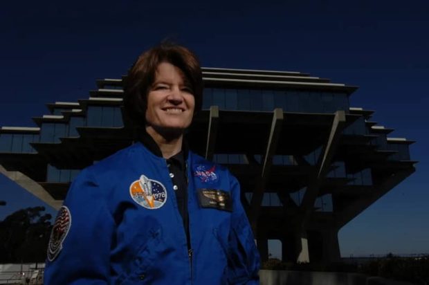 اولین زن فضانورد