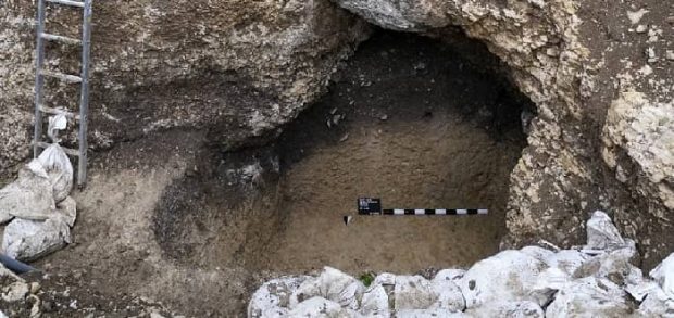 کشف یک غار باستانی مخفی