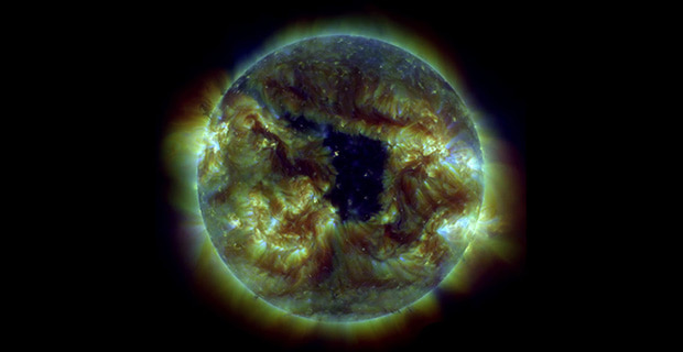 عکس خورشید واقعی در آسمان