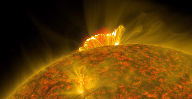 عکس خورشید واقعی در آسمان