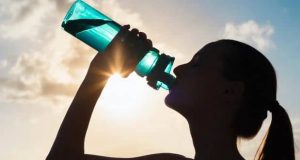 کاهش وزن با نوشیدن زیاد آب