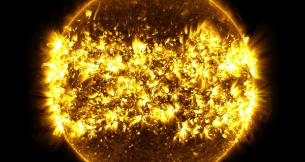 عکس خورشید واقعی در آسمان