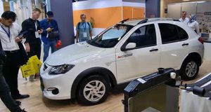 واکنش یوتیوبر روسی به سایپا کوییک در نمایشگاه خودرو روسیه