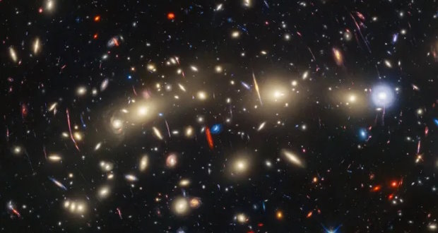 ثبت عکس خوشه کهکشانی MACS0416 با اتحاد دو تلسکوپ جیمز وب و هابل