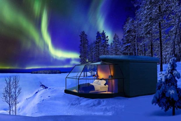 هتلی با نمای شقف‌های قطبی