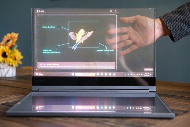 بهترین‌های نمایشگاه MWC 2024 - لپ تاپ شفاف لنوو