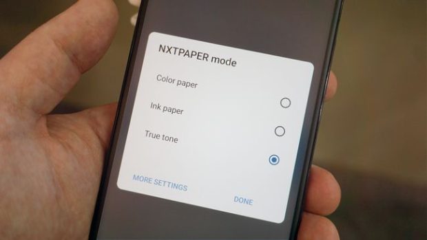 نمایشگر کاغذی TCL روی گوشی‌های سری NxtPaper