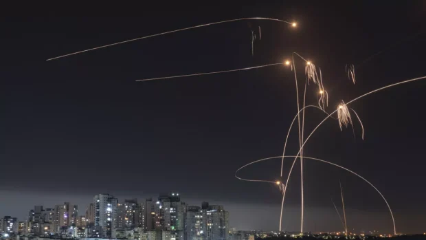 نحوه عملکرد سامانه‌های پدافند هوایی اسرائیل