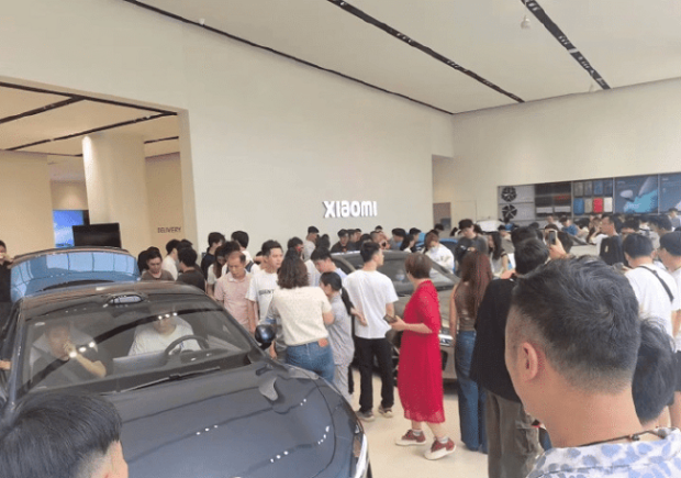 فروش حواله خودرو شیائومی SU7 در چین
