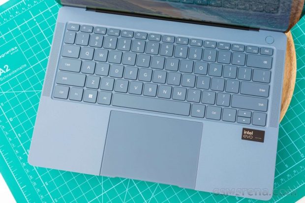نگاه نزدیک به لپ تاپ هواوی MateBook X Pro 2024