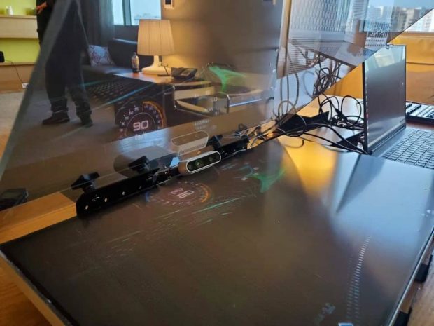 شیشه جلو ماشین نمایشگر سه بعدی