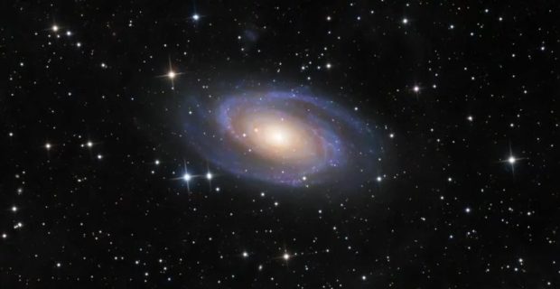 M81، یک کهکشان مارپیچی طرح بزرگ