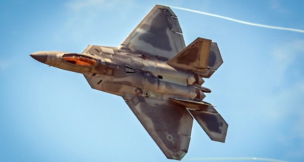 شناسایی F-22‌ رپتور