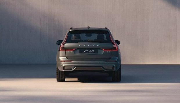 نمای عقب ولوو XC60 مدل 2026