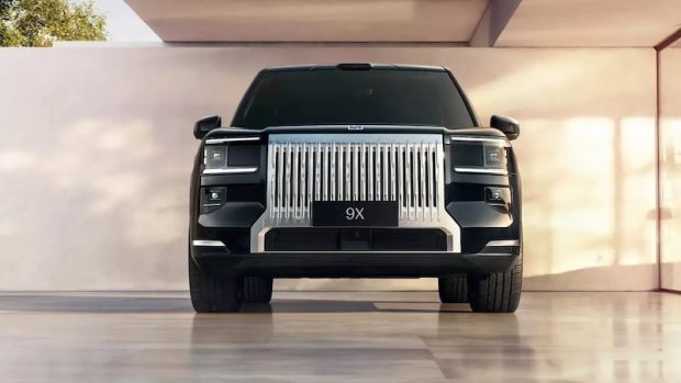 نمای جلو شاسی بلند زیکر 9X