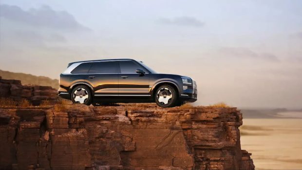نمای جلو شاسی بلند زیکر 9X