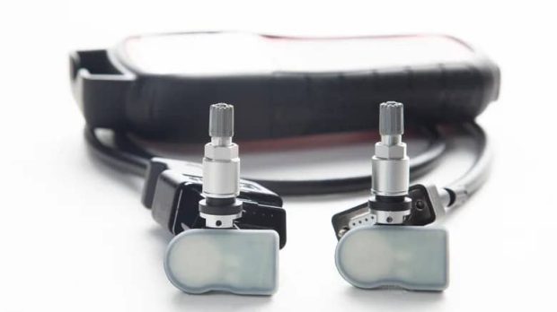 نظارت بر فشار باد تایر TPMS