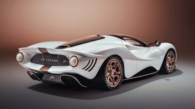 نمای عقب سوپراسپرت De Tomaso P72
