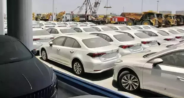 کاهش تعرفه خودروهای وارداتی