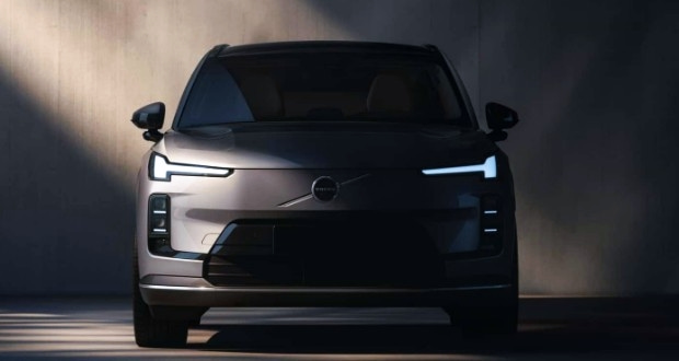 ولوو XC70 مدل 2025
