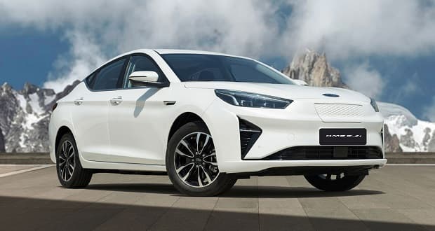 شرایط فروش نقد و اقساط خودرو برقی کی ام سی EJ7 پلاس