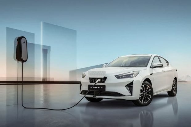 شرایط فروش نقد و اقساط خودرو برقی کی ام سی EJ7 پلاس