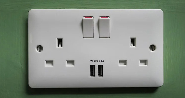 مصرف برق پورت USB
