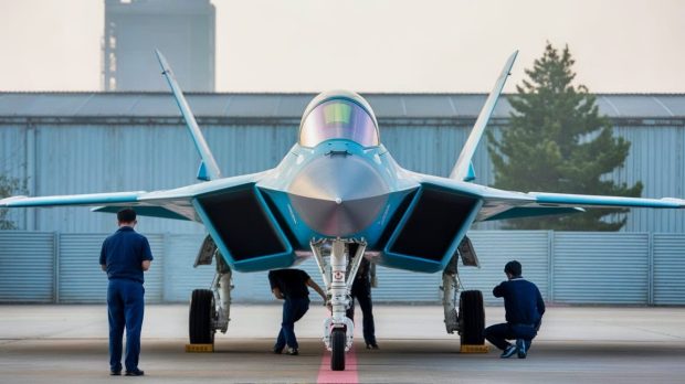 جنگنده J-20 چین