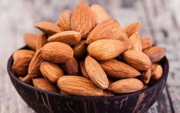 بادام بیشترین پروتئین آجیل