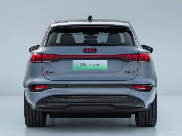 نمای عقب آئودی Q6L e-Tron