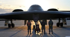 بمب افکن B-2