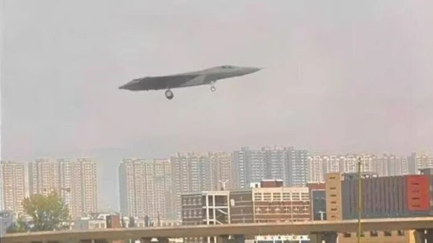 نگاهی به تصاویر جنگنده مرموز J-36