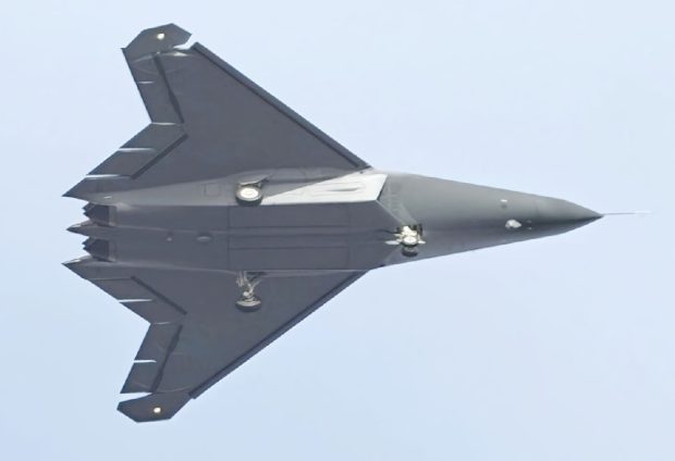 نگاهی به تصاویر جنگنده مرموز J-36