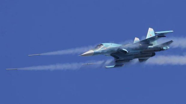 جنگنده بمب‌افکن سوخو Su-34