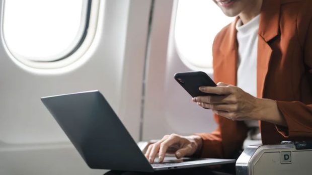اینترنت وای‌فای در هواپیما