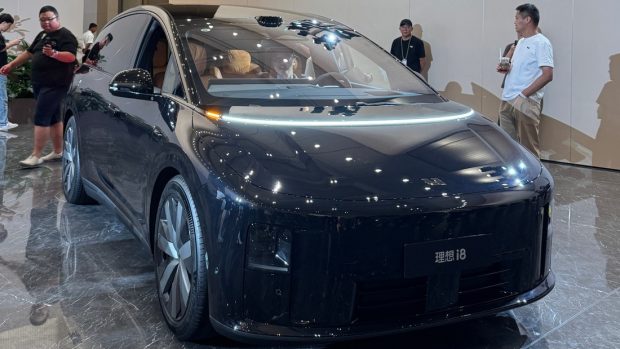 شاسی بلند برقی Li Auto i8