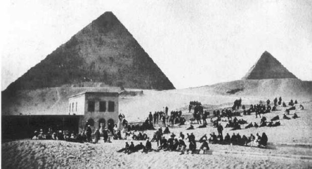 ۱۵ تصویر نایاب تاریخی از اهرام جیزه مصر که احتمالاً هرگز ندیده‌اید