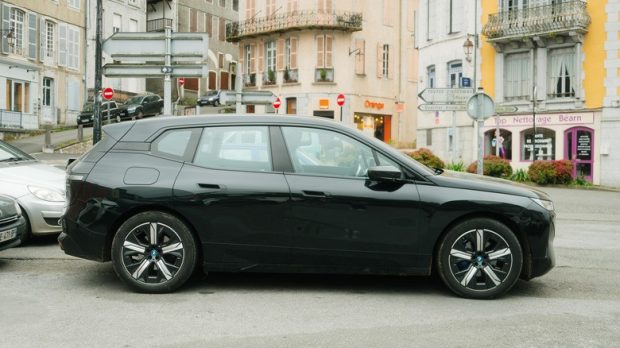 غیرقابل اعتمادترین خودروهای ۲۰۲۵ BMW ix