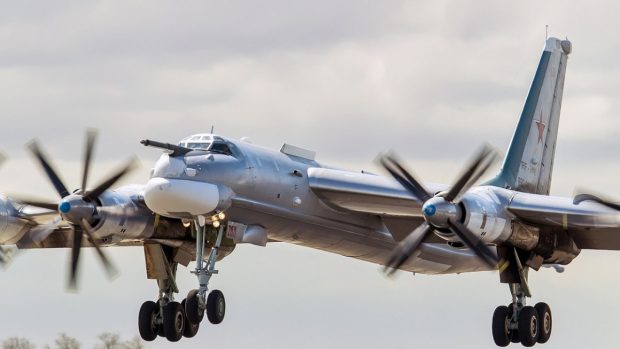 بمب افکن Tu-95 روسیه