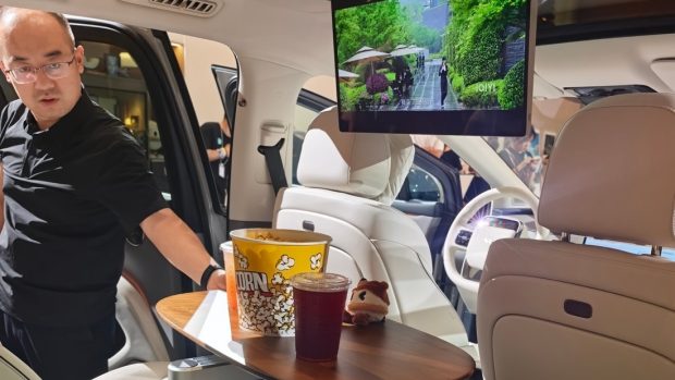 شاسی بلند برقی Li Auto i8