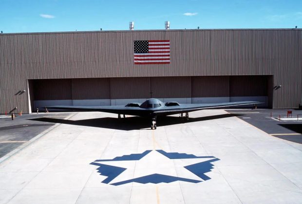 ضعف بزرگ B-2، بمب افکن ۲ میلیارد دلاری آمریکا