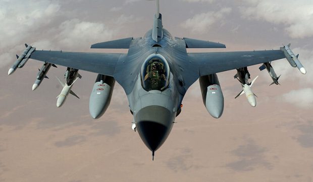 سرعت جنگنده F-16