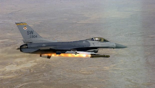 سرعت جنگنده F-16